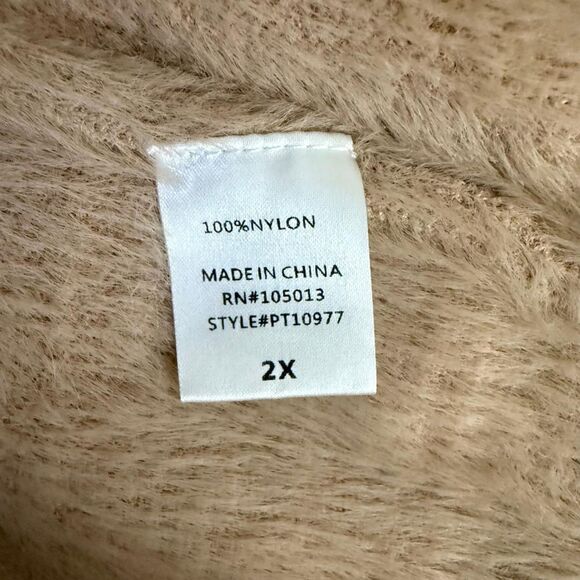 ANDREE' By Unit Fuzzy Button Front V-Neck Cardigan, NWT! Size 2X - Picture 6 of 10